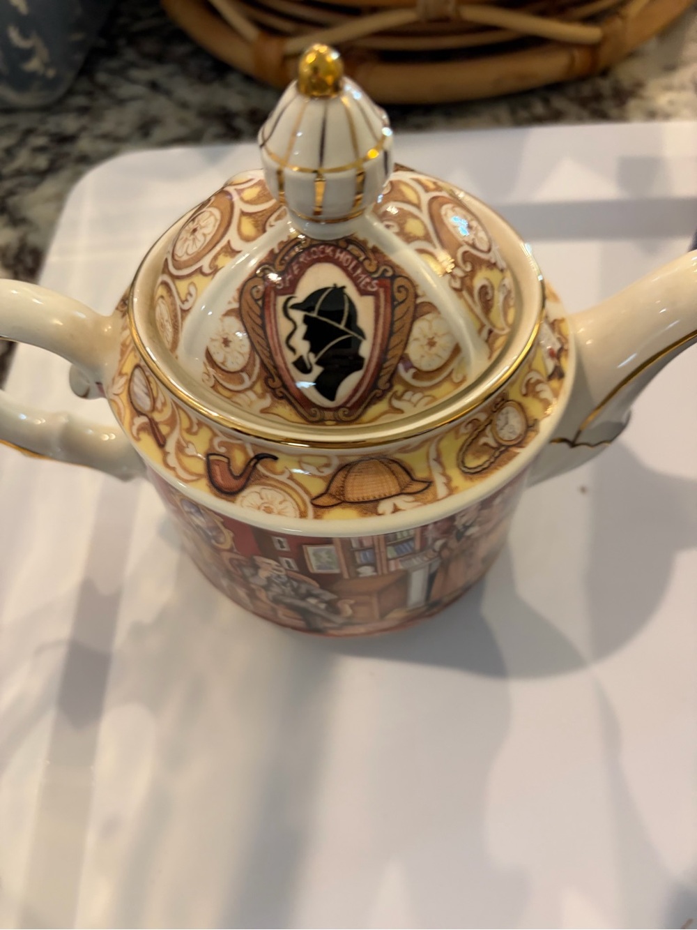 Sherlock Holmes Themed Ceramic teapot in Cream and Gold